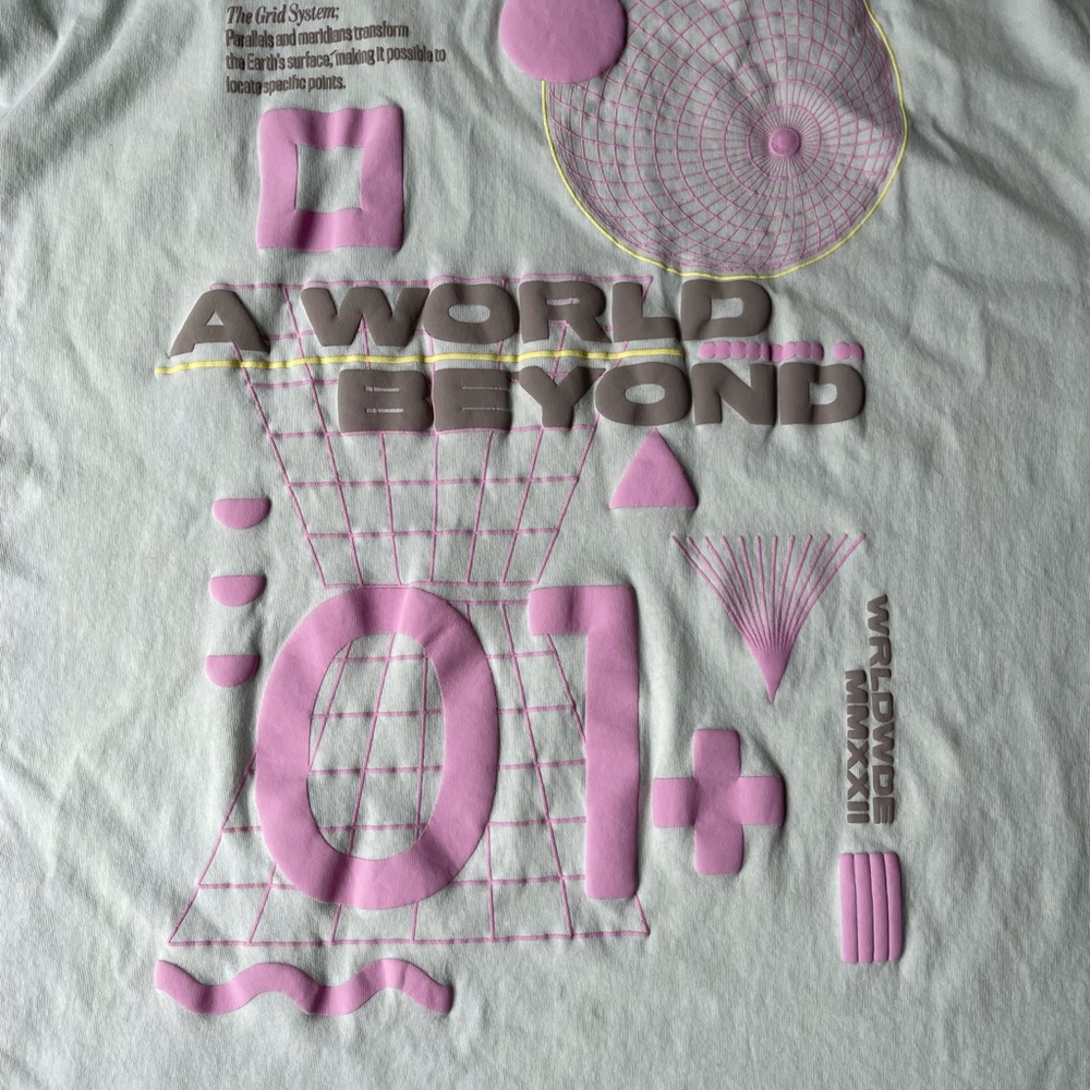 H & M tee - Picture 4 of 7